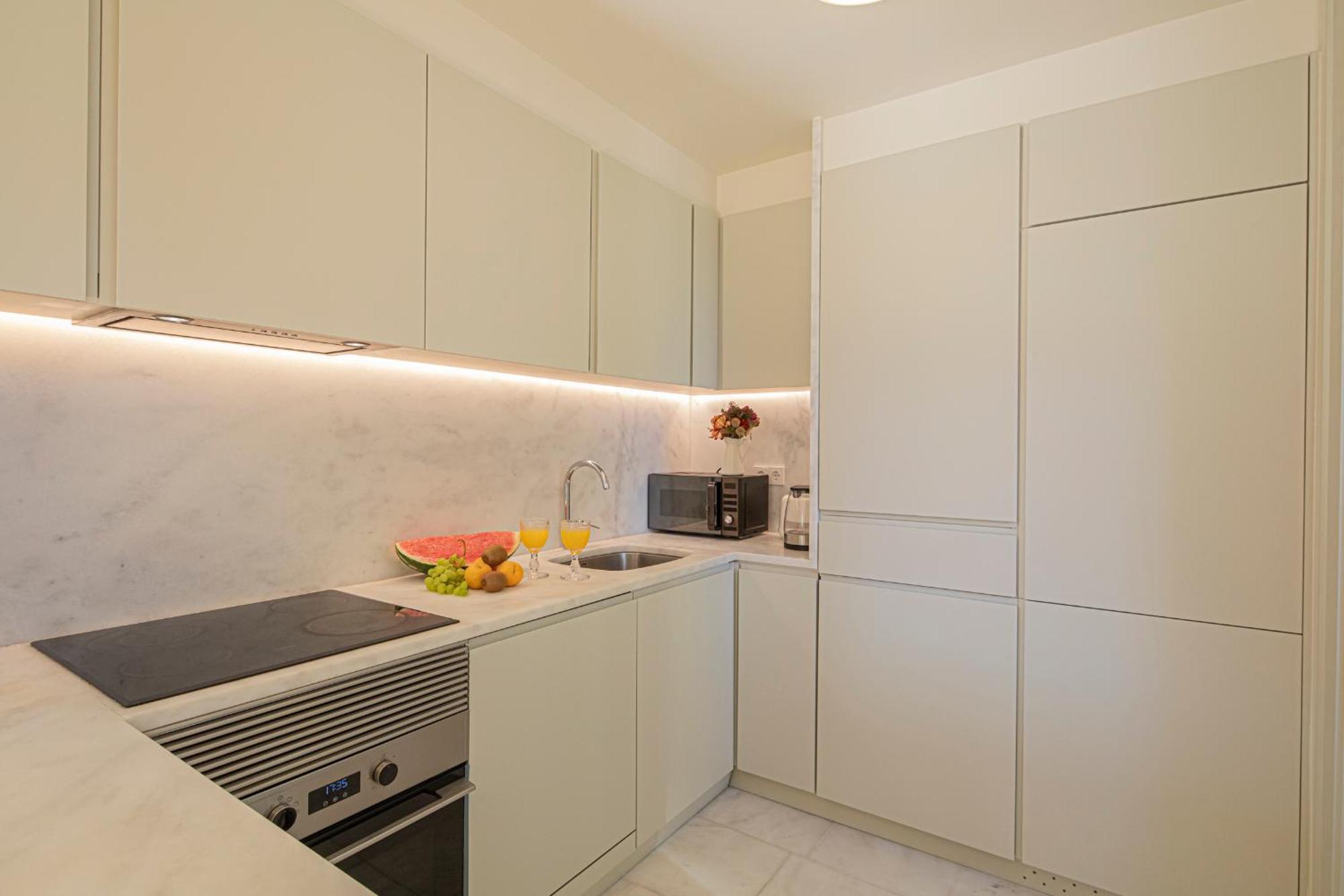 Appartement Castelo Superior Two Bedroom By Les Deux Mariettes *